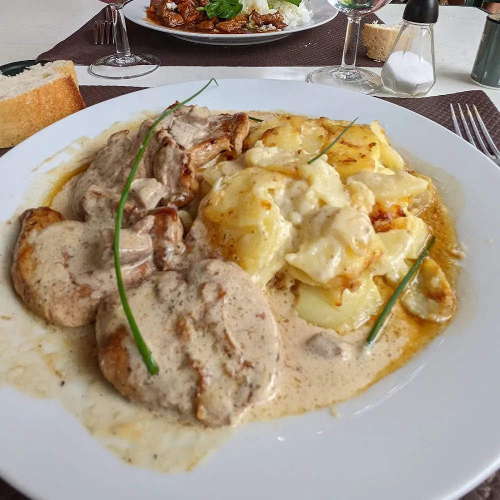 Filet Mignon Aux Cèpes Et Crème Fraîche